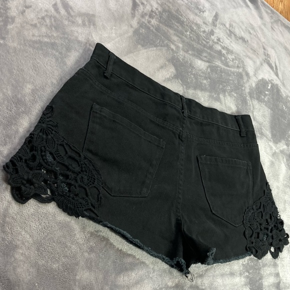 Black crochet jean shorts - Picture 7 of 7